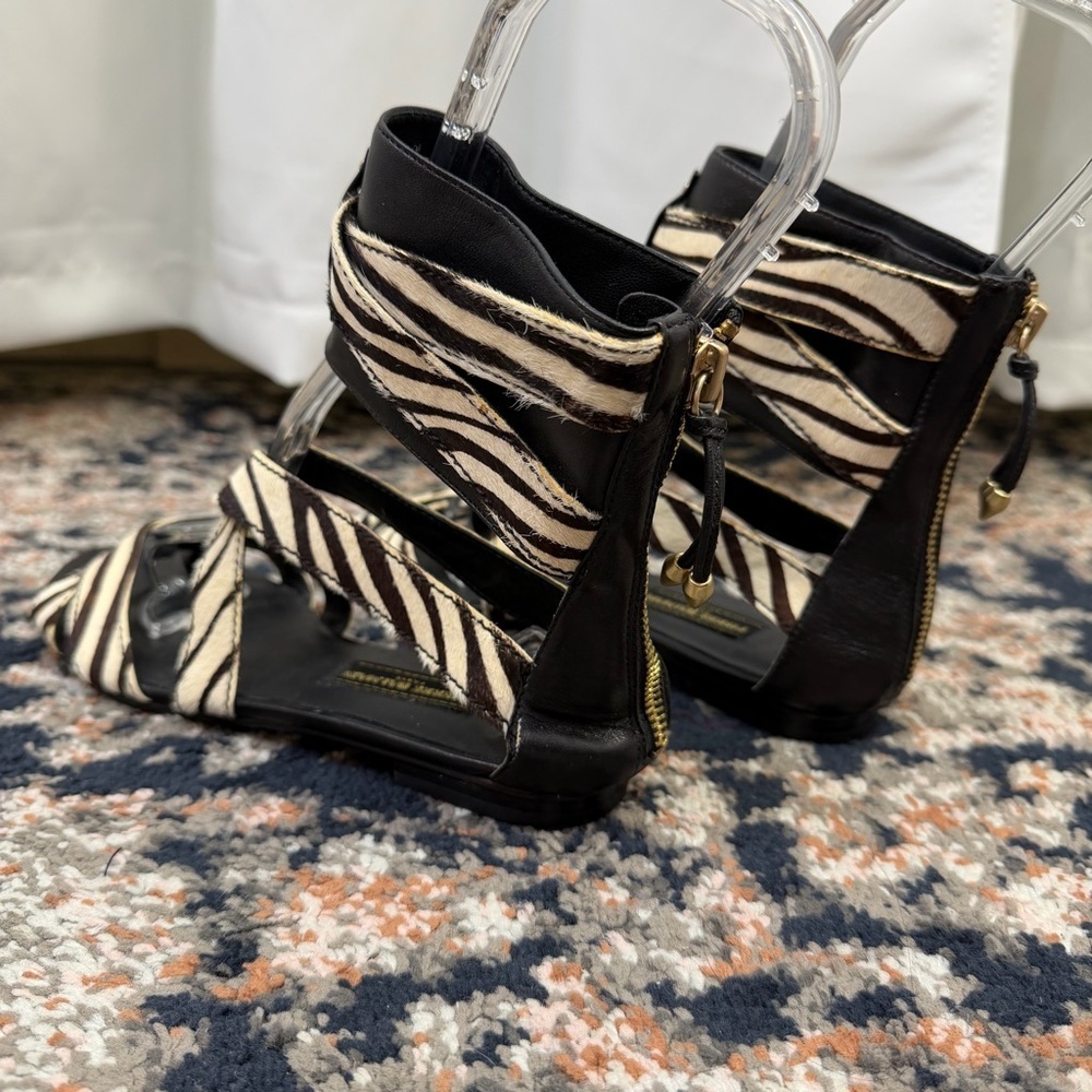 NWOT Pierre Balmain ‘Amelie’ Zebra Print Pony Hair Strappy Zip-Back Sandals Sz 6 - Picture 9 of 16
